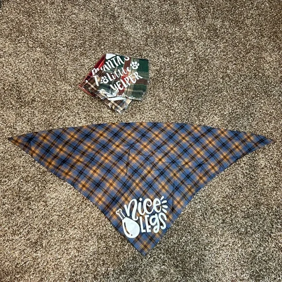 2 Thanksgiving & 2 Christmas Bandana for Dogs NEW - Picture 4 of 5